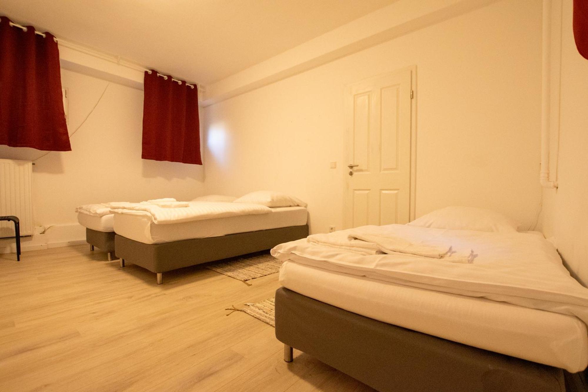 Spacious House Дюссельдорф Номер фото
