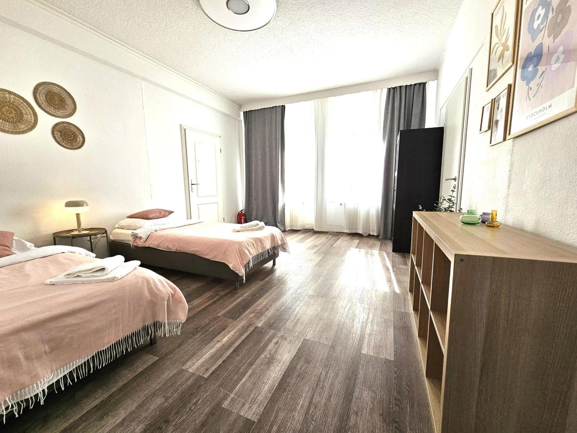 Spacious House Дюссельдорф Экстерьер фото